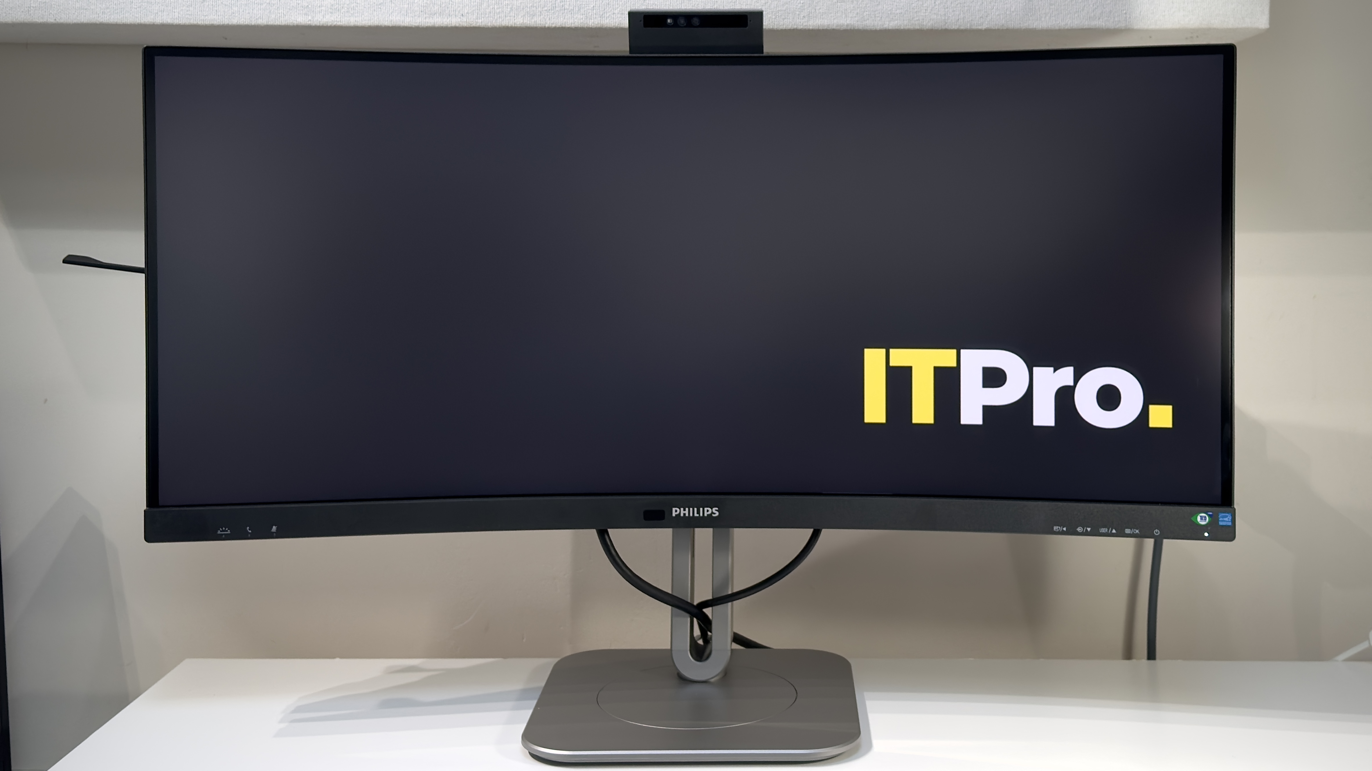The BenQ GW2490 on a desk