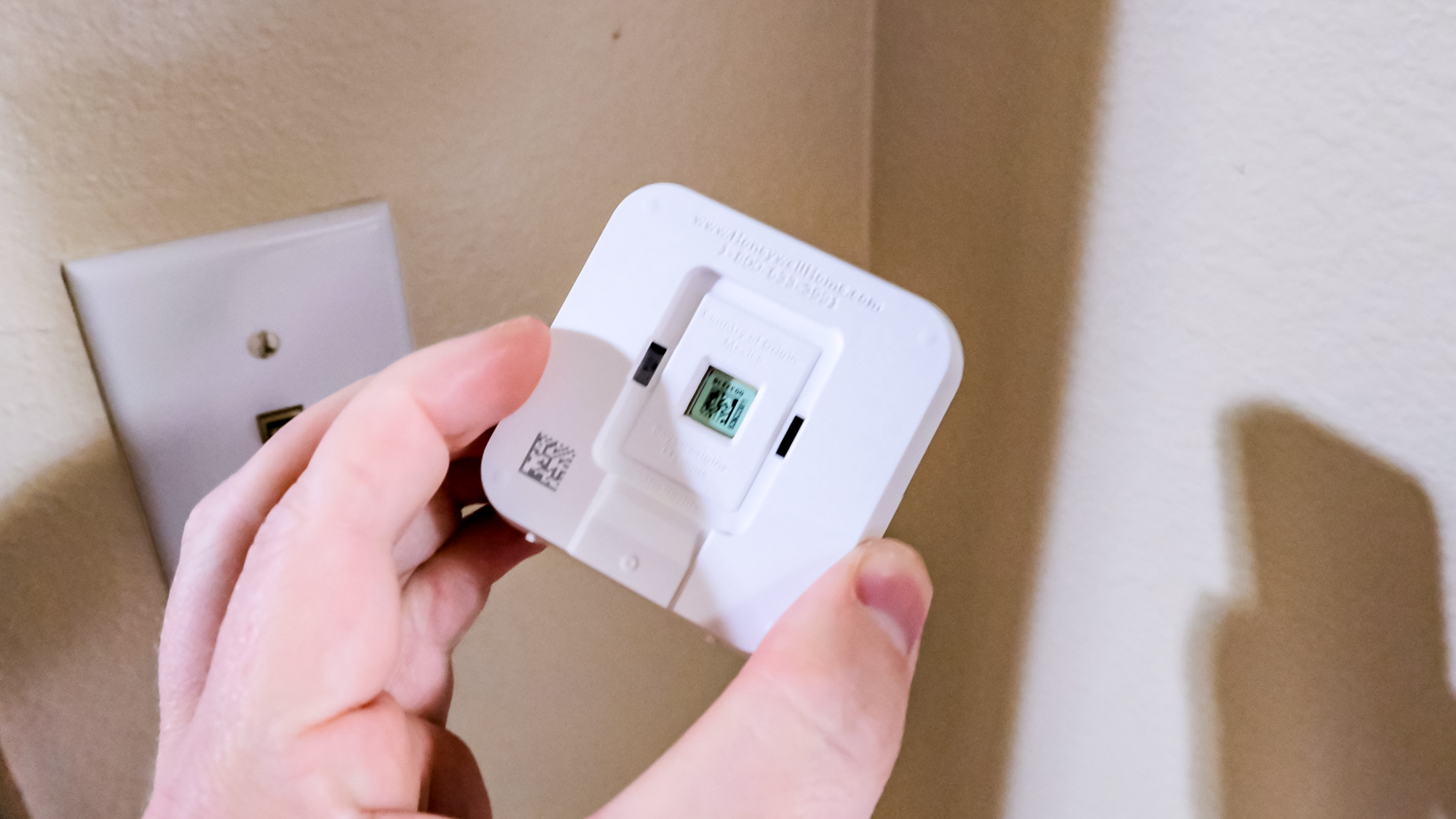 Honeywell Home X8S Smart Thermostat room sensor