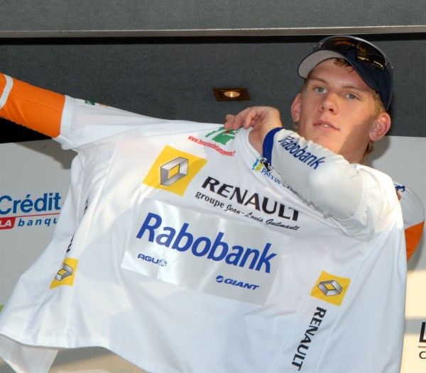 Jetse Bol (Rabobank Continental) on the Boucles de la Mayenne podium.