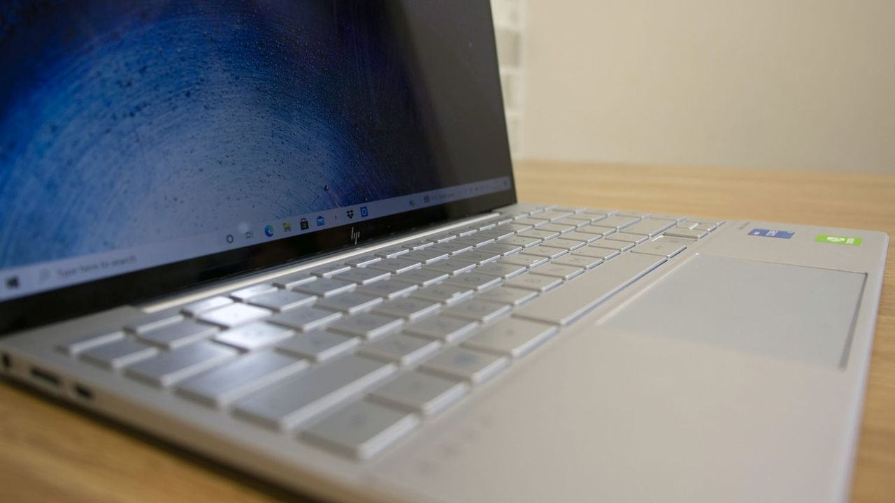 A closeup of the HP Envy 13's screen