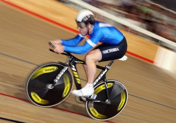 Joel Leonard (VIC) on his way to silver in the men's kilo