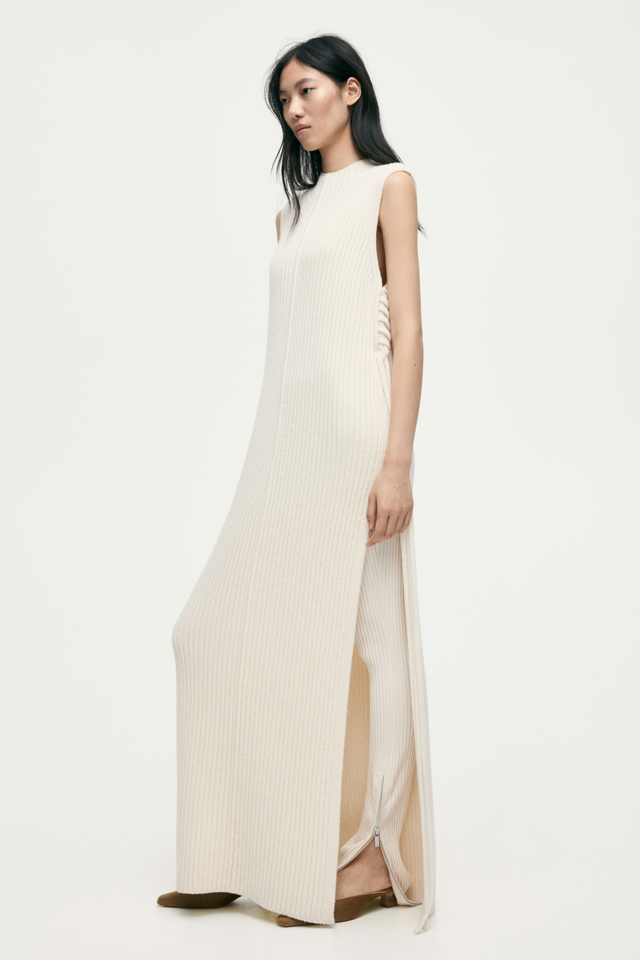 Rib-Knit Wool Sweater Vest - White