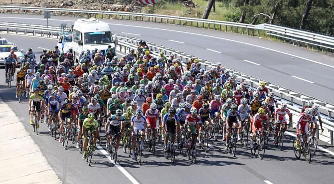 The peloton in the Tour of Turkey