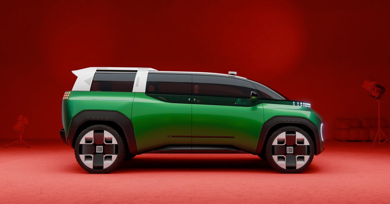 The Fiat Multiplay Concept's transformable roofline