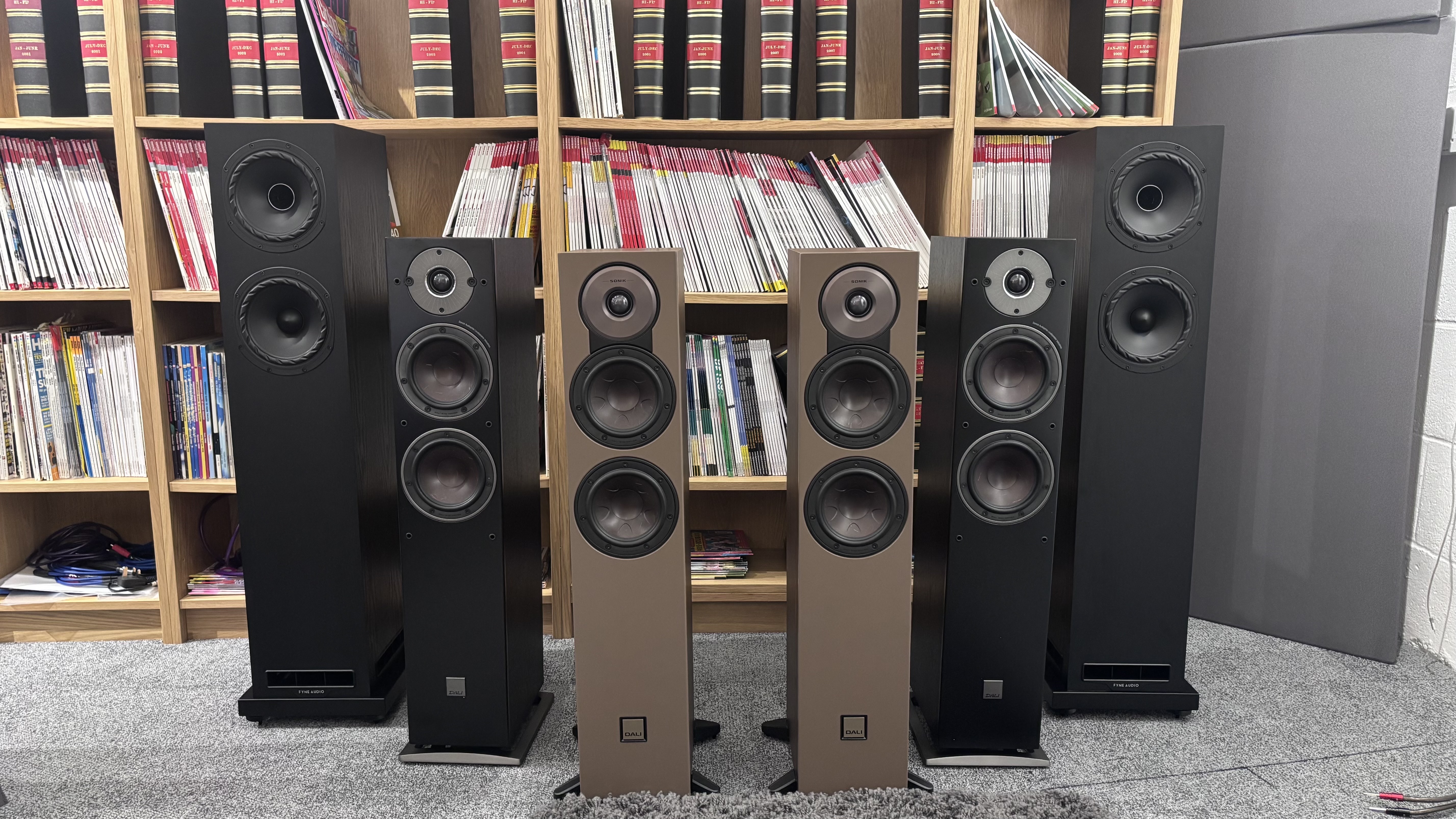 Fyne F501E, Dali Sonik 5, Dali Oberon 5 in test room