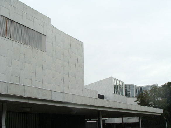 Next, we took in the Finlandia Hall by Alvar Aalto