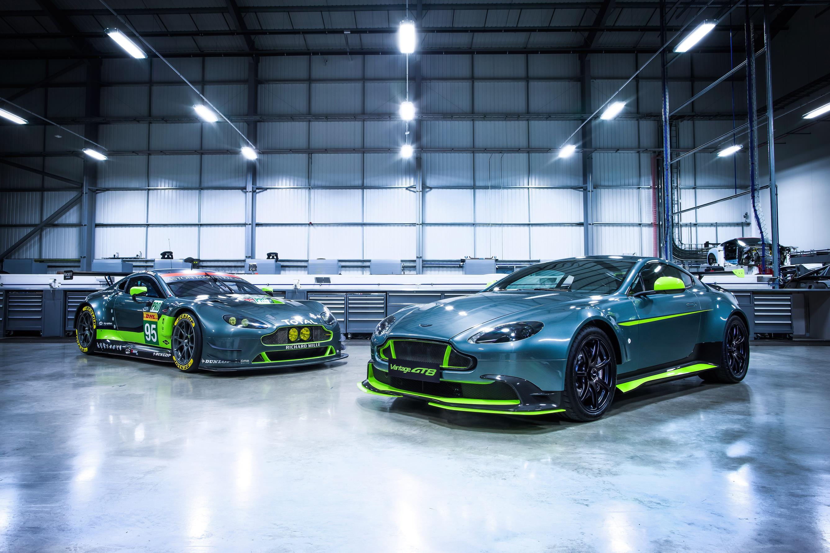 aston_martin_vantage_gt8_01.jpg