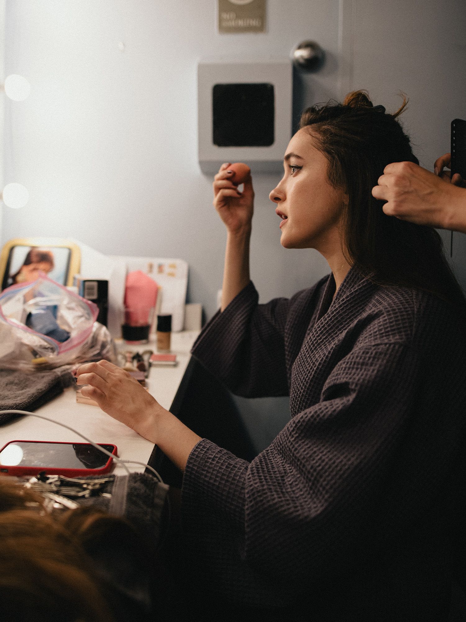 Gracie Lawrence doing her makeup getting ready for the 2025 Tony Awards.
