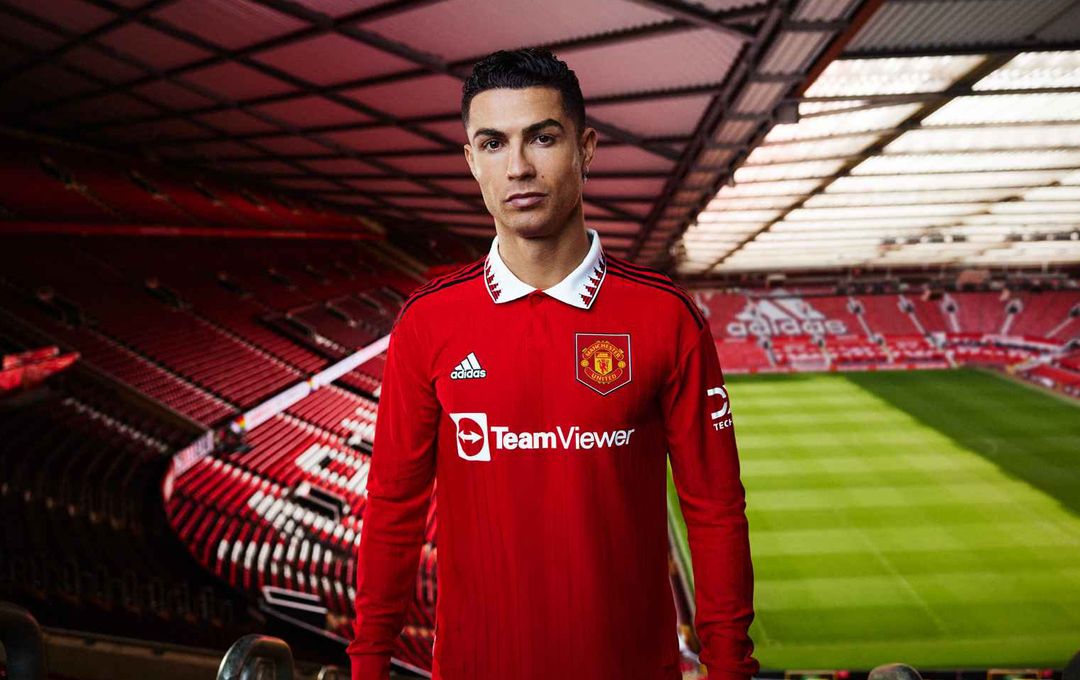 Manchester United home shirt 2022/23