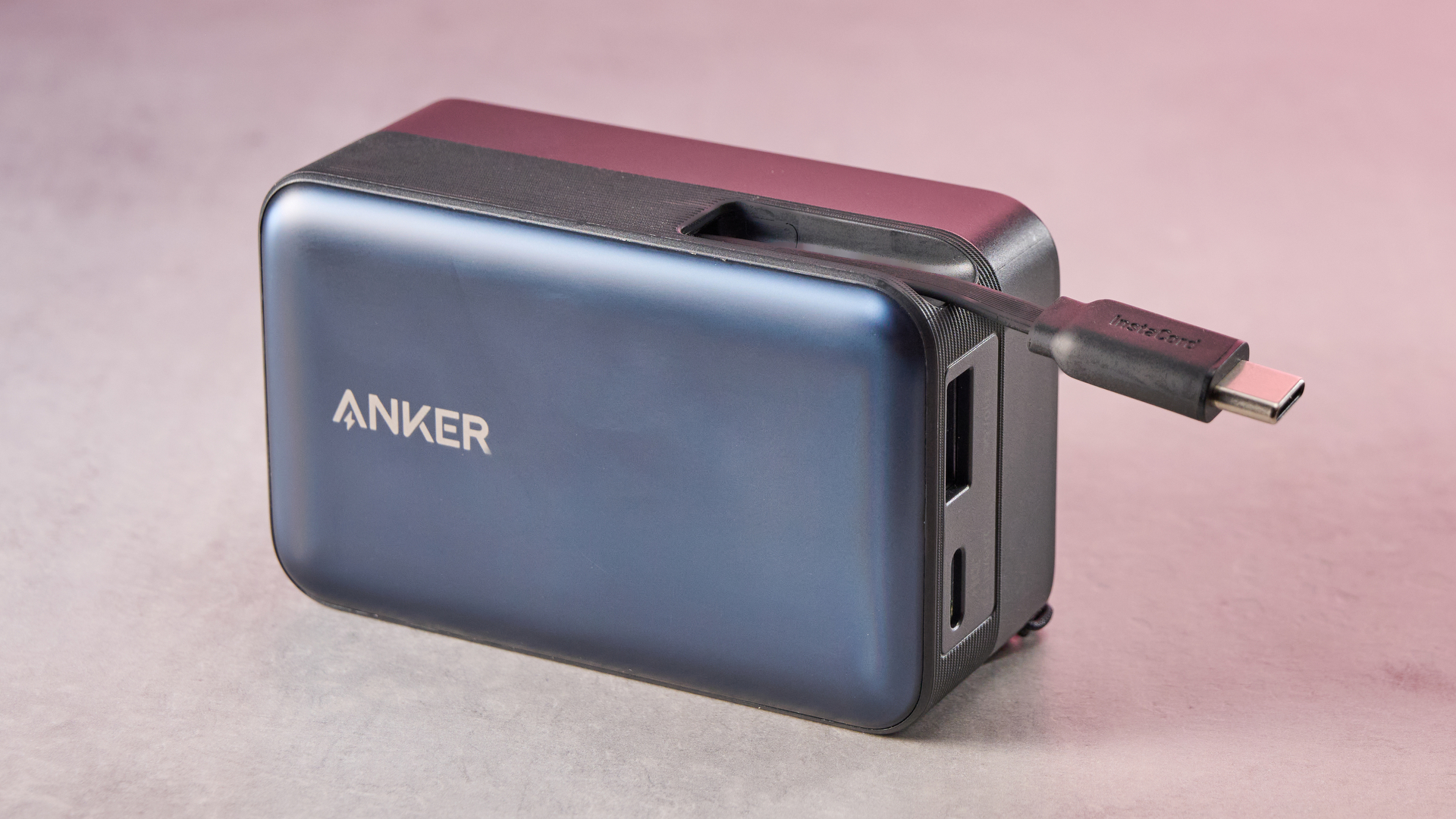Anker Nano Power Bank 10K 45W Built-In Retractable USB-C Cable retractable cable slightly exposed
