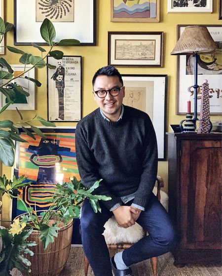 Ben Reynaert sitting in a yellow room
