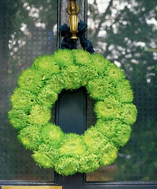 modern Christmas wreath made from shamrock chrysanthemums