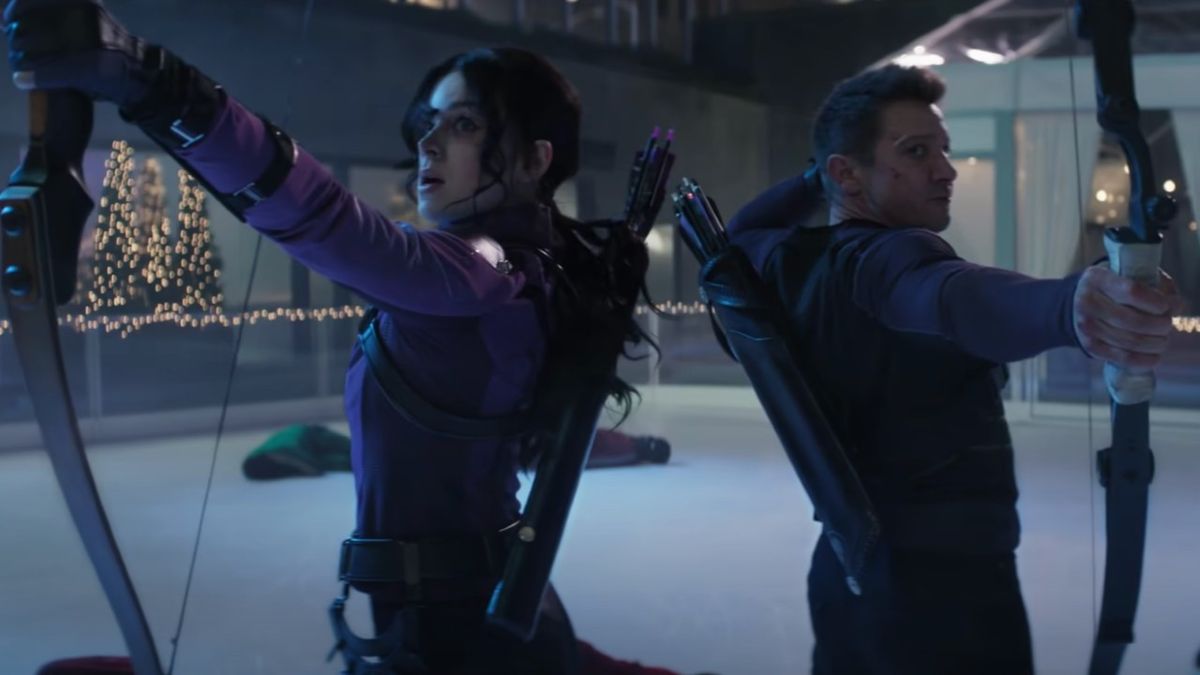 Hailee Steinfeld and Jeremy Renner on Hawkeye