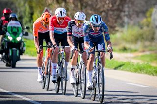 Paris-Nice stage 6 LIVE - Breakaway finally forms after fearsome fight throughout start of the stage