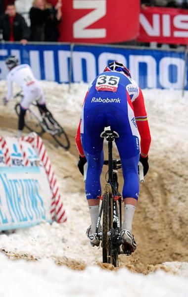 Lars Boom (Rabobank) drops down a short descent behind race leader Niels Albert.