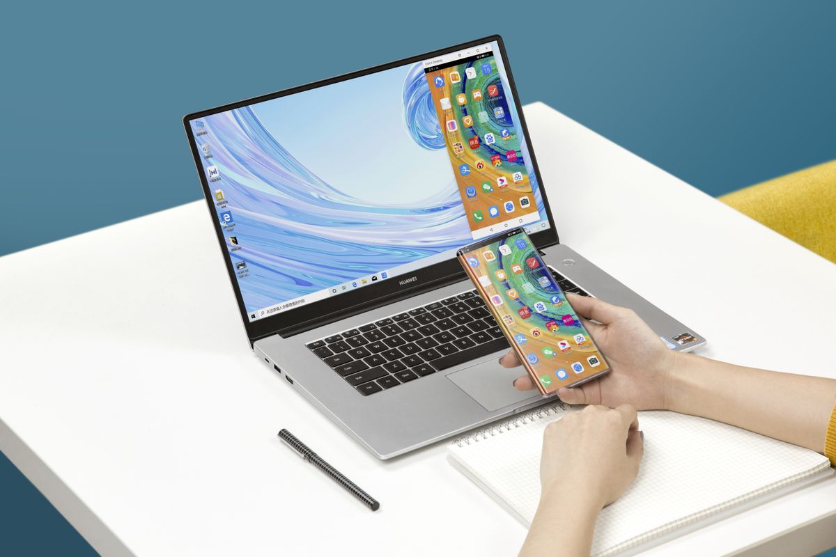 Huawei MateBook D 15 yhdistettyn&auml; Huawei Mate 30 Prohon