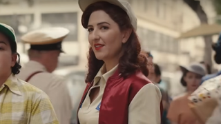 D’Arcy Carden in A League of Their Own.