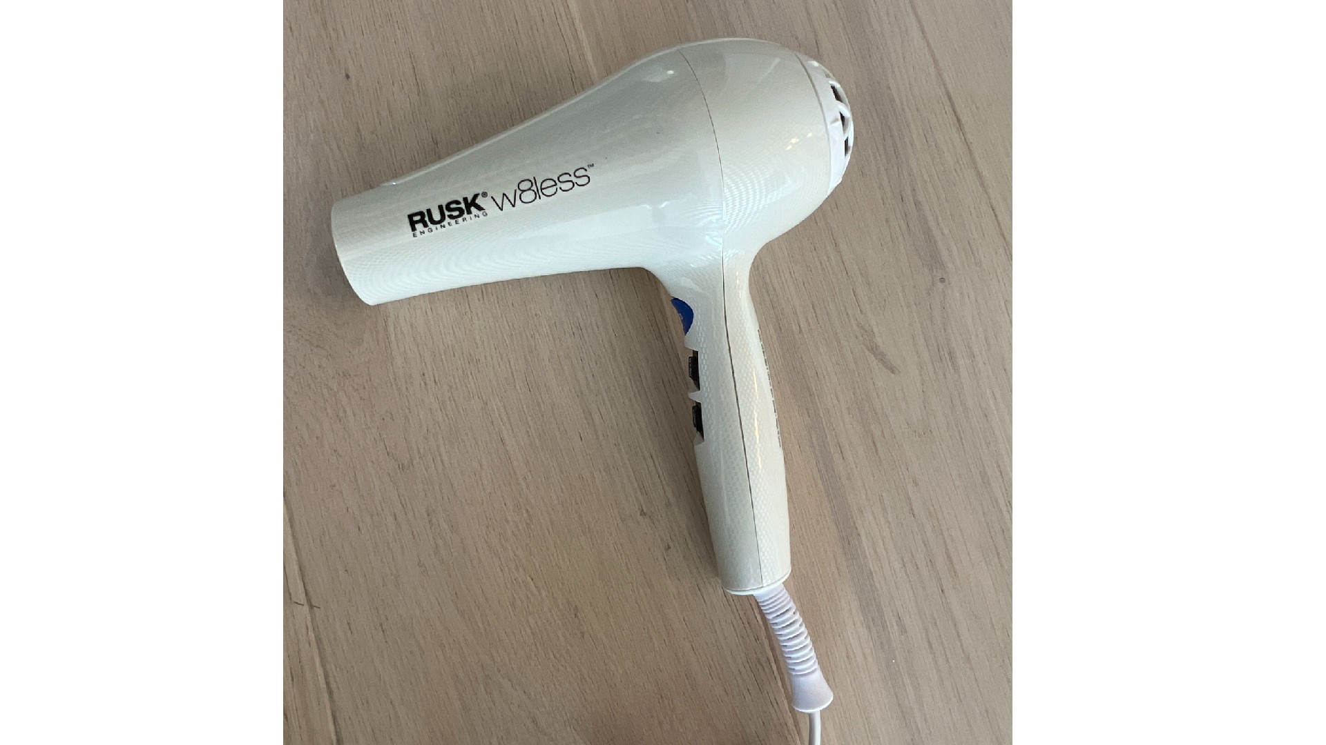 Rusk Engineering W8less Professional 2000 Watt Dryer - wide 4