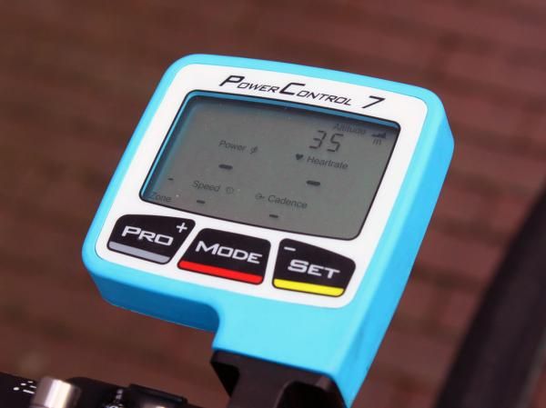 Flecha is using SRM's latest PowerControl 7 computer though in this case it's not connected to an SRM power meter.
