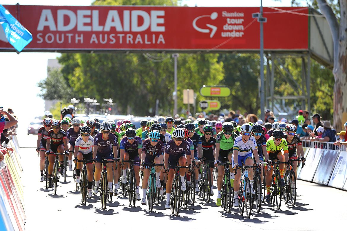 The 2018 Santos Women's Tour peloton.