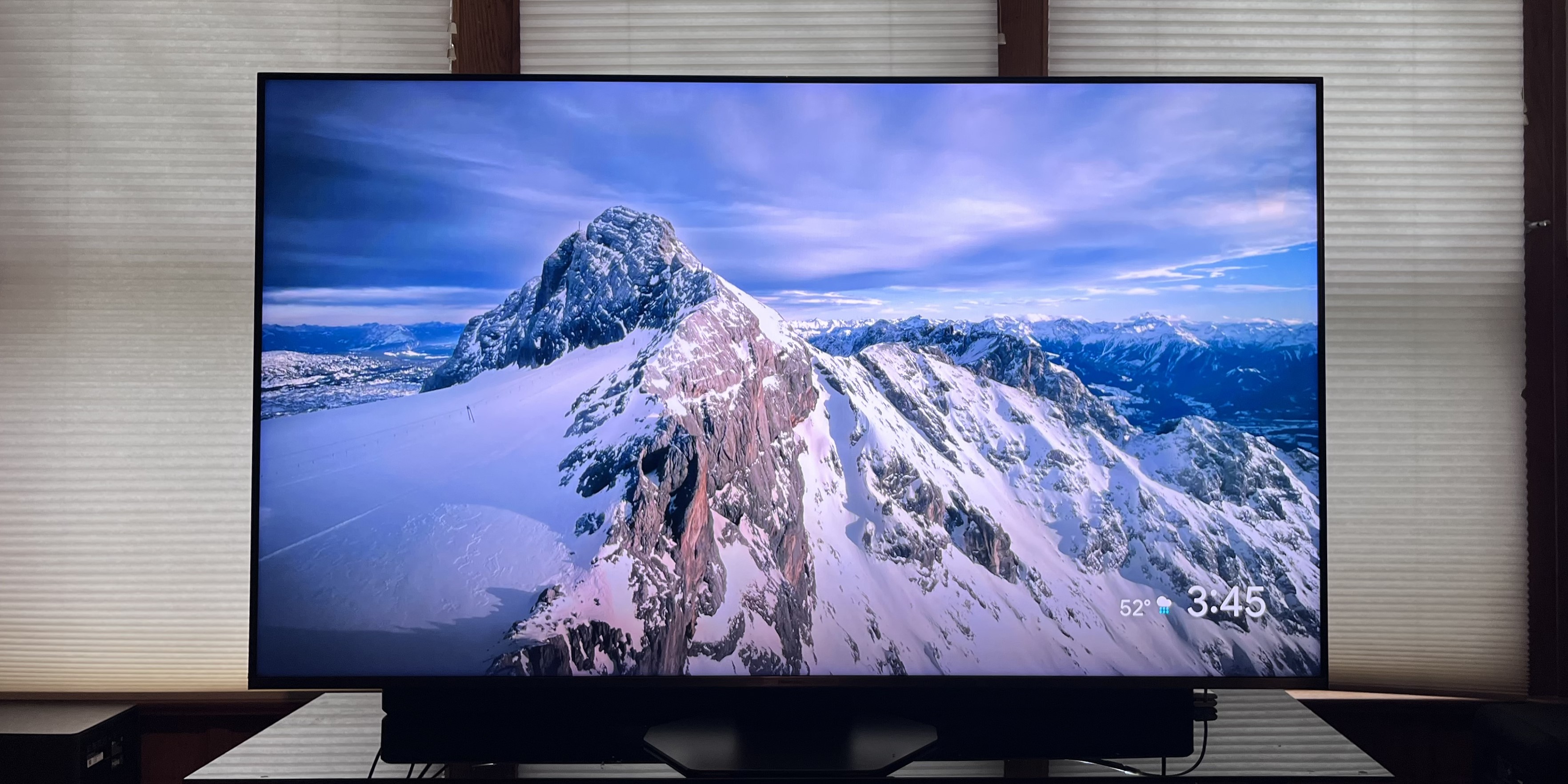 Hisense U8QG showing image of mountain range