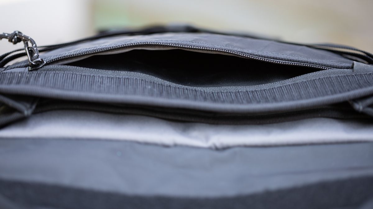 Chrome Industries Bravo 3.0 zippered front pocket