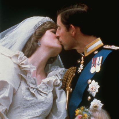 prince charles princess diana wedding cake auction