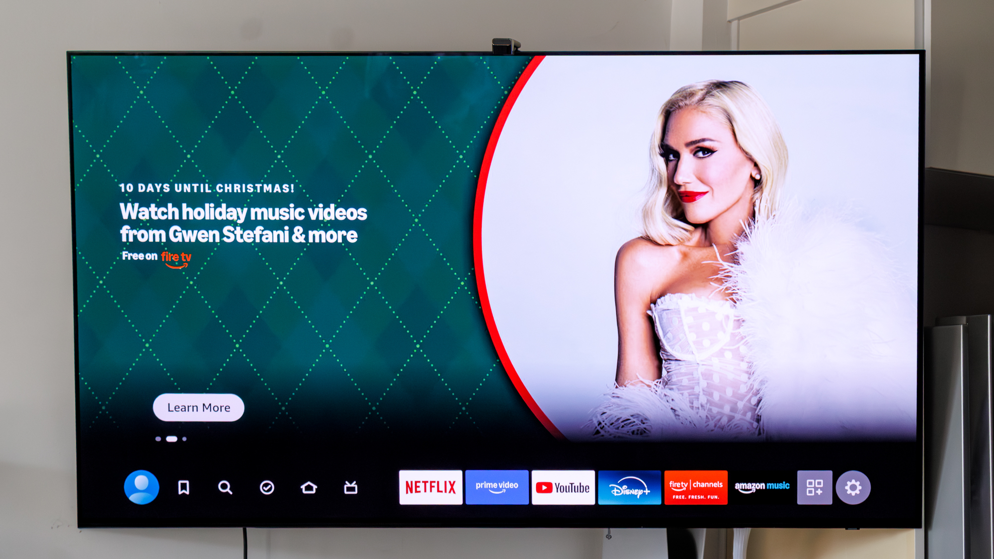 Wall mounted TV streaming with Amazon Fire TV Stick 4K Select