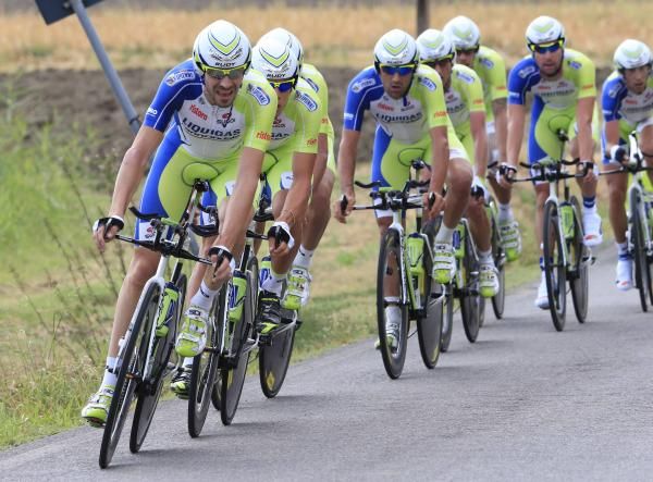 Liquigas-Cannondale in full flight.