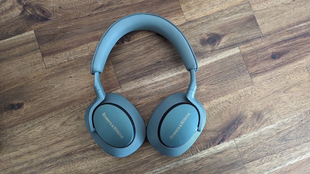 Bowers & Wilkins Px7 S2e vs Sony WH1000XM5 which ANC