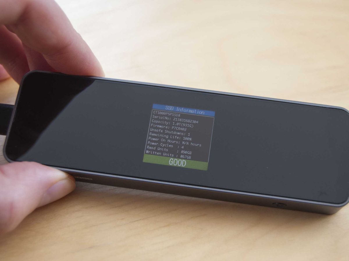 Ssd Display DockCase Smart SSD enclosure review: Built-in display and power loss ...