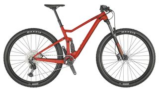 Best mountain bikes under $2500: Scott Spark 960