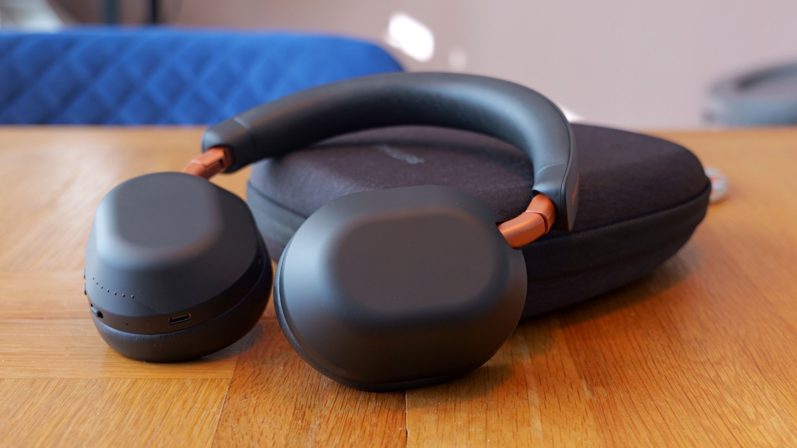 Philips Fidelio L5 review: Pricing Sony's 1000XM4C out of the spotlight?