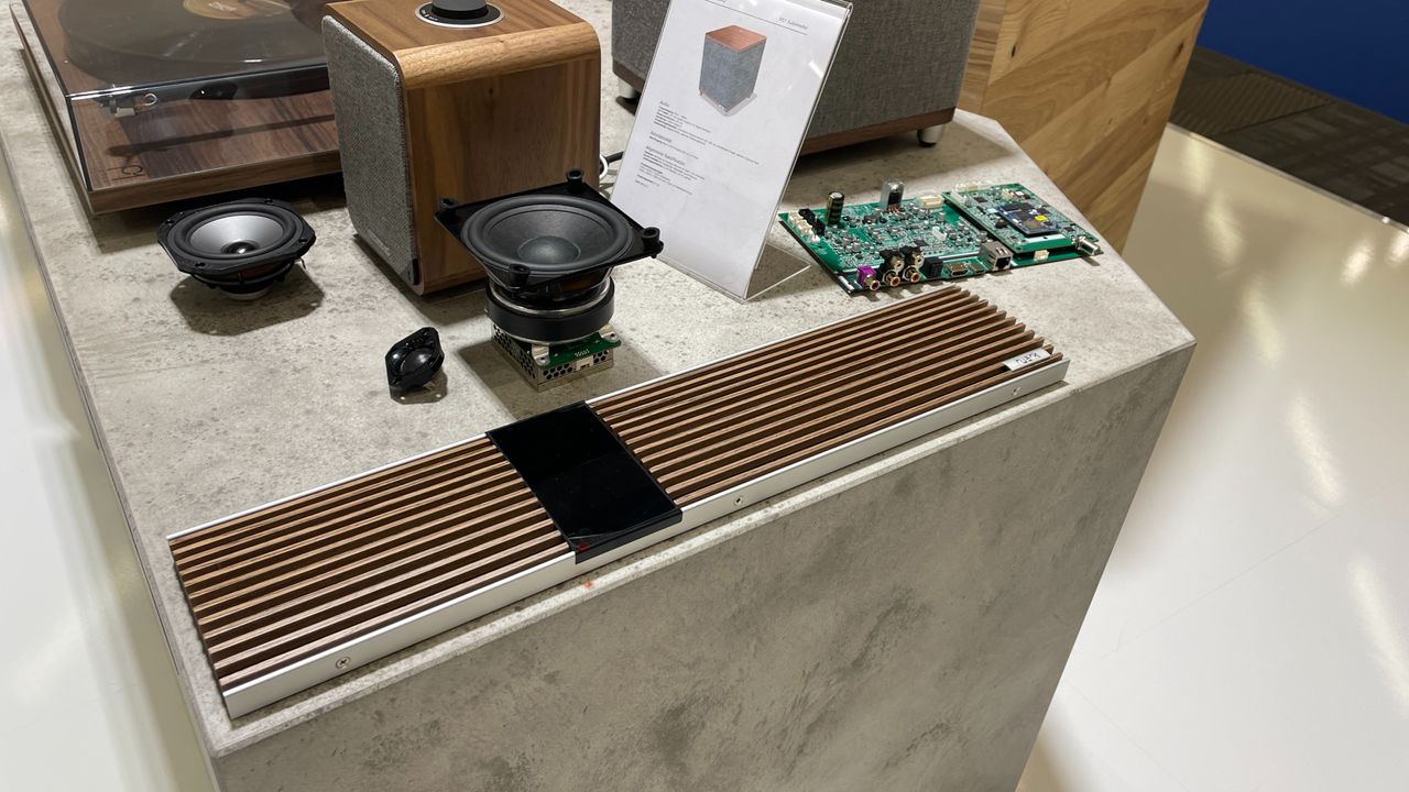 Ruark Audio R410 drivers and grille