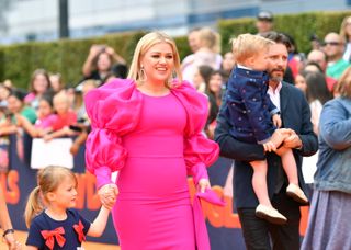 Kelly Clarkson and Brandon Blackstock with their two children in 2019