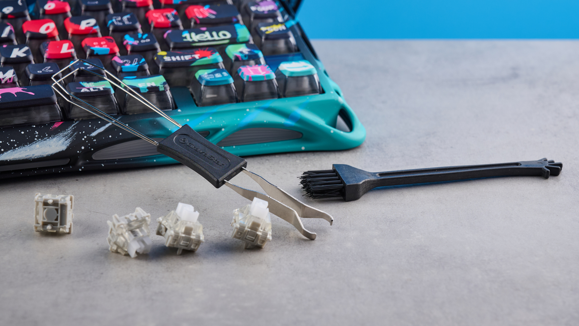 A Neon Graffiti GravaStar Mercury V75 Pro HE Hall Effect keyboard