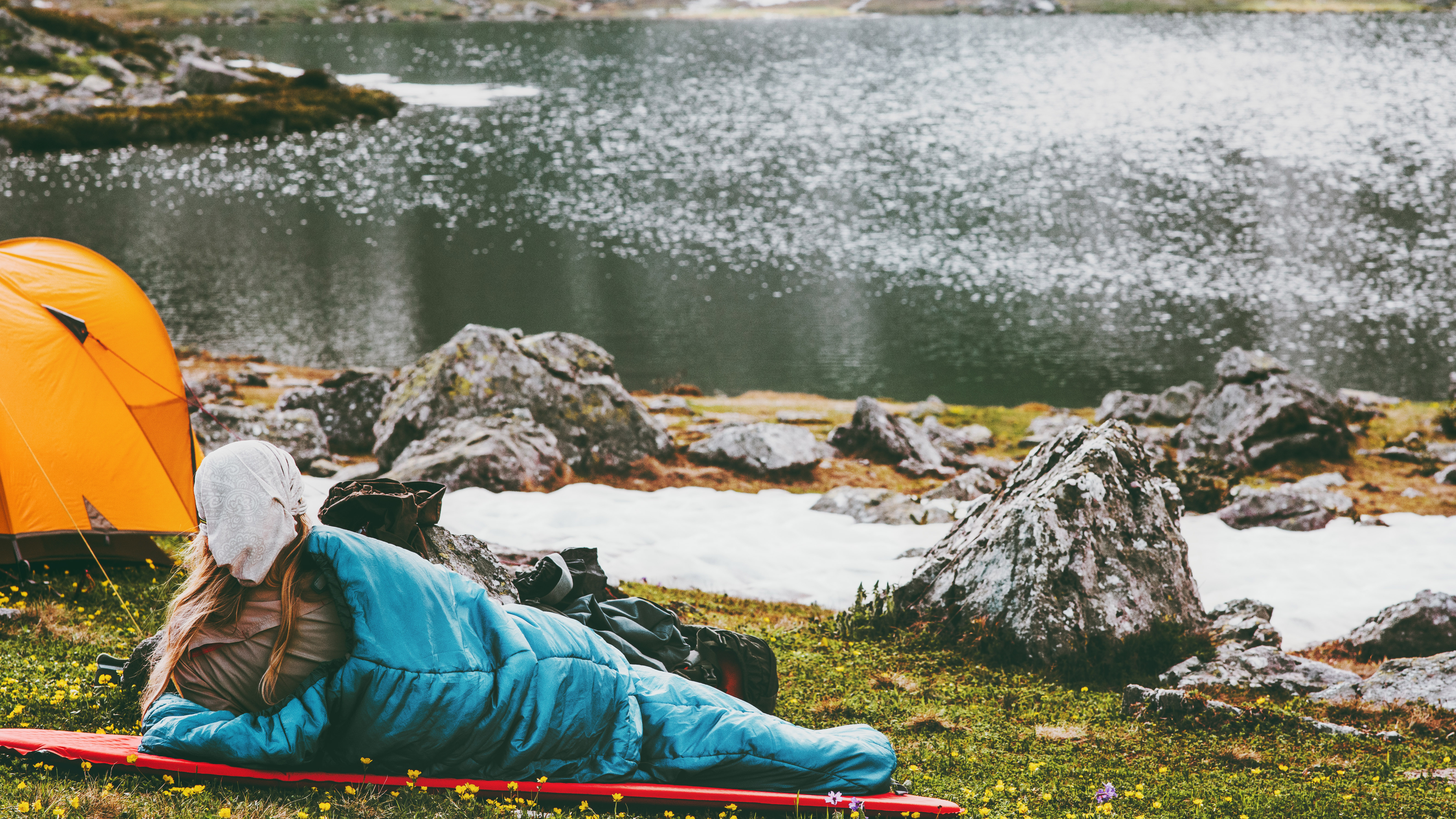 Best 3-season sleeping bags: for great camping adventures 