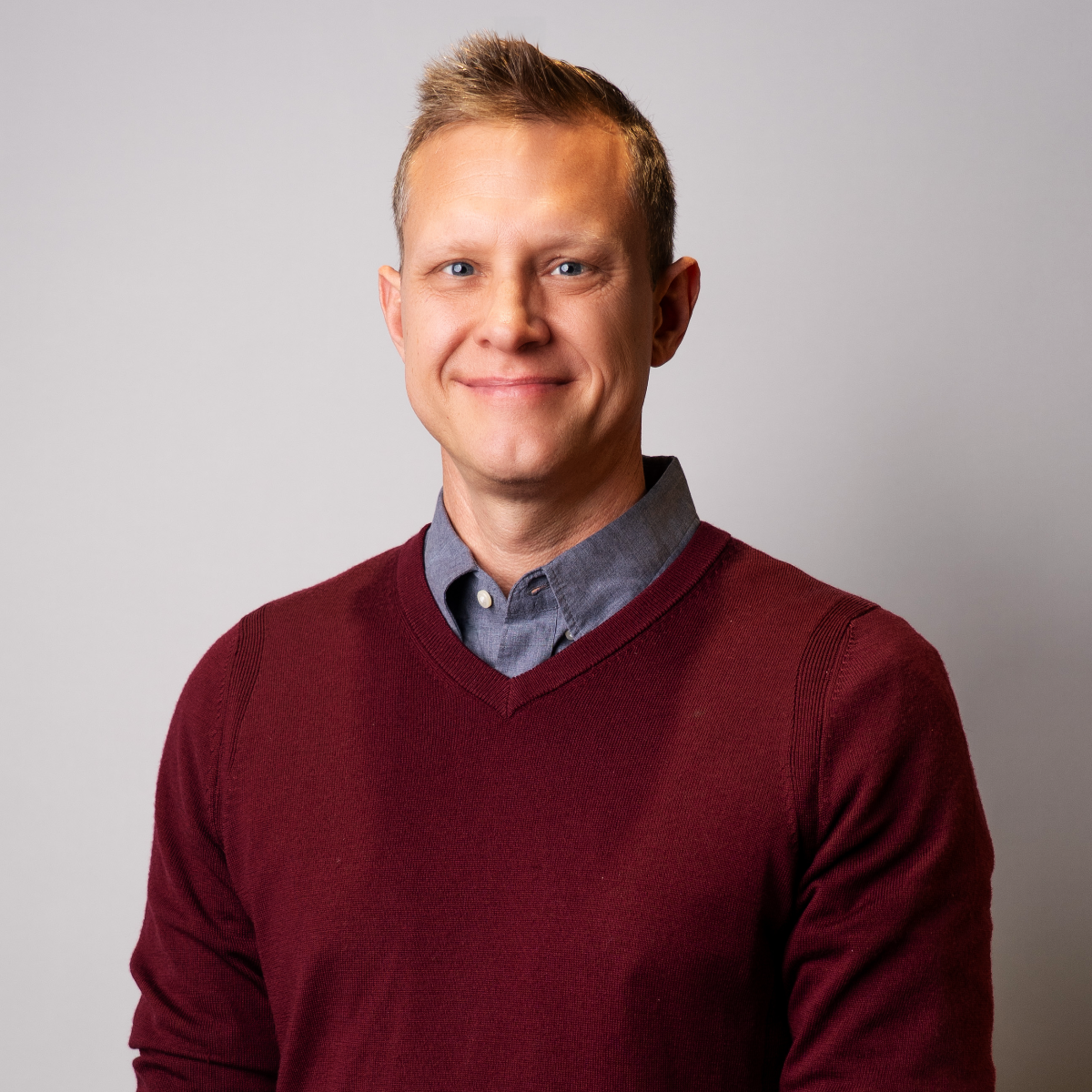 Headshots of Rebecca Lynn and Stephen Roome.