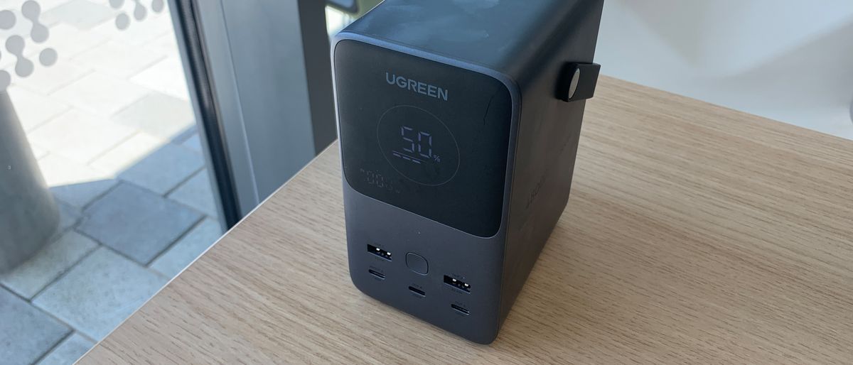 UGREEN 300W 48,000mAh Power Bank