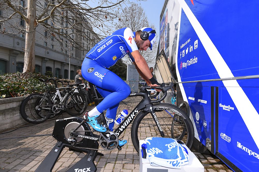 Fernando Gaviria (Quick-Step Floors) tests out an injury suffered in a training crash.