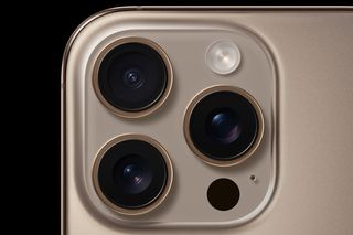 Apple iphone 16 pro rear camera setup