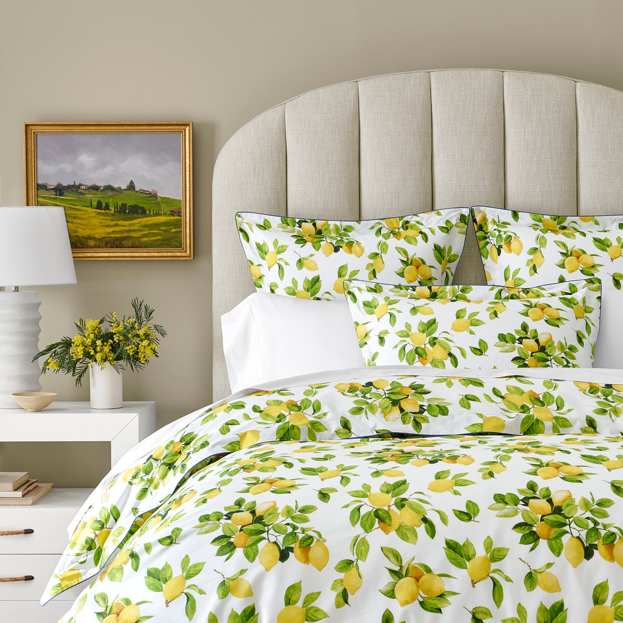 Lemon print bedding