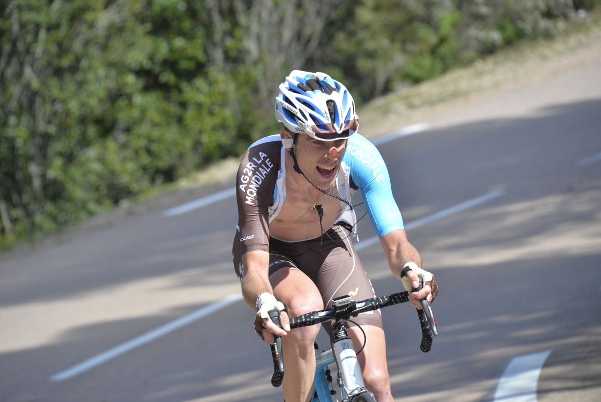 Pierre Latour (Ag2r-La Mondiale) climbing