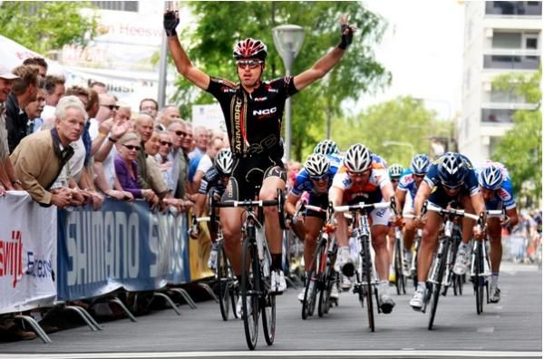 Francisco Ventoso (Carmiooro NGC) wins stage 1