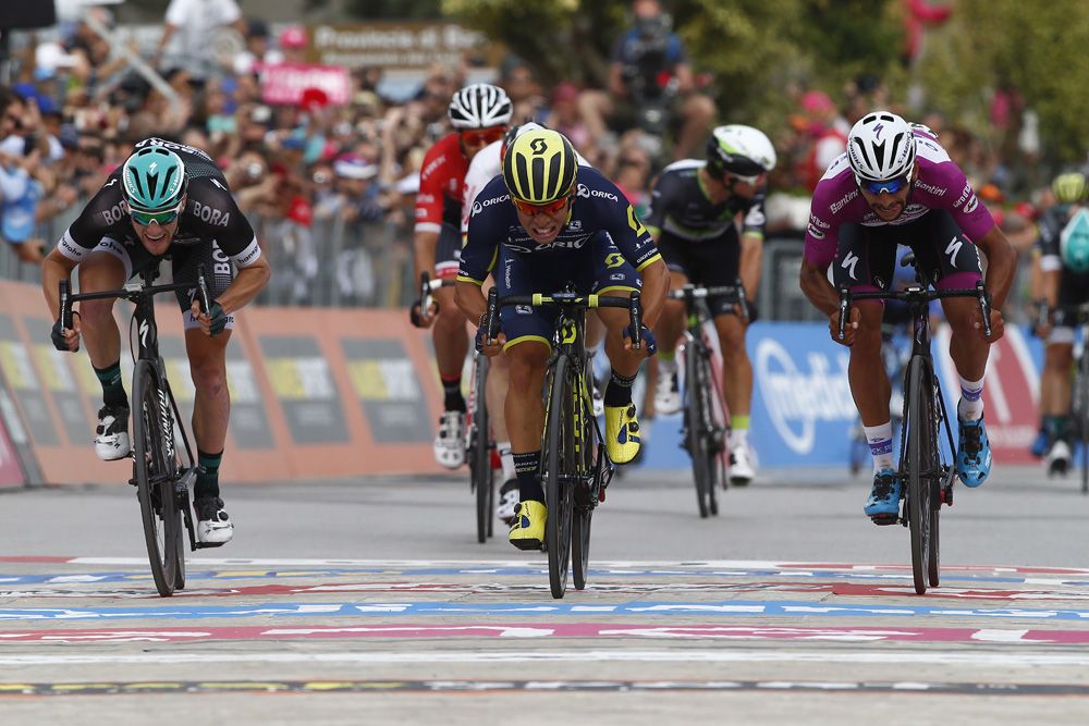 Caleb Ewan (Orica-Scott) won a close sprint