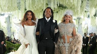 From Buffett to Beyonc&eacute;: What Celebrities Have Said About Inheritance