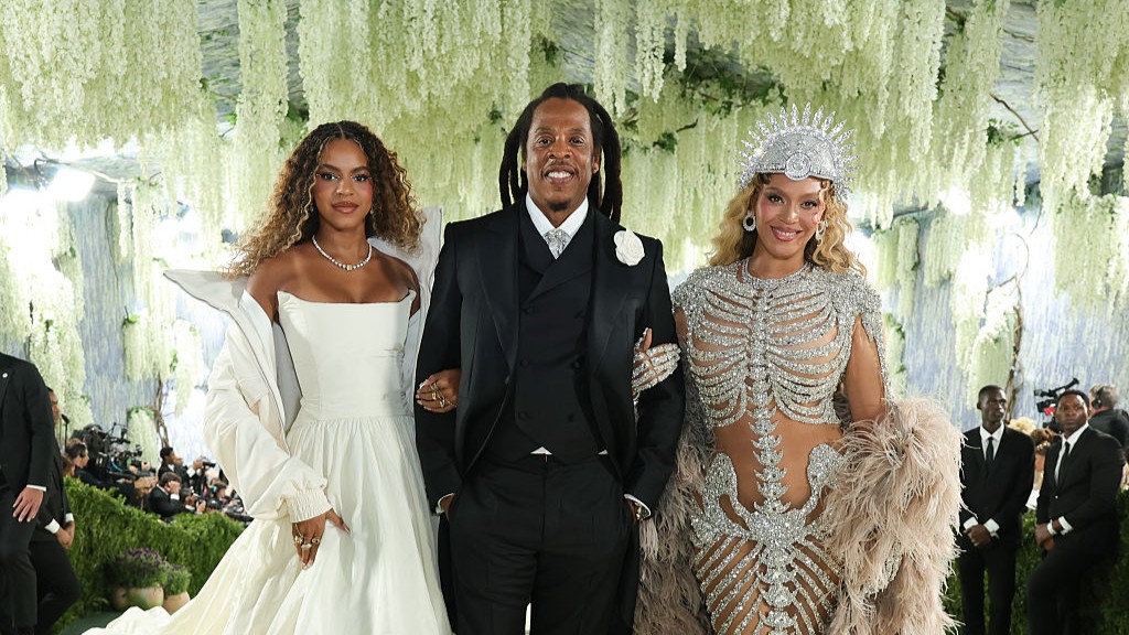 Beyonce, Jay-Z and Blue Ivy Carter pose together at the 2026 Met Gala. 