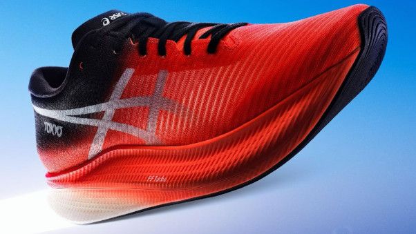 asics-launches-two-carbon-plate-shoes-to-suit-different-running-styles