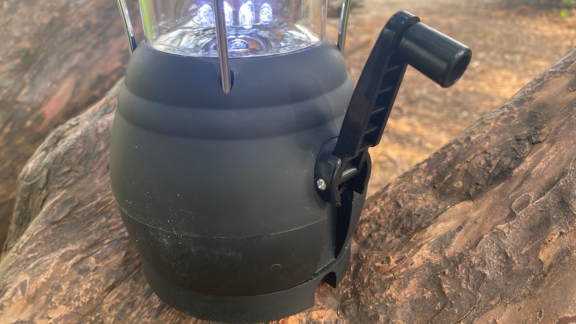 Mountain Warehouse Wind Up camping lantern review simple, affordable