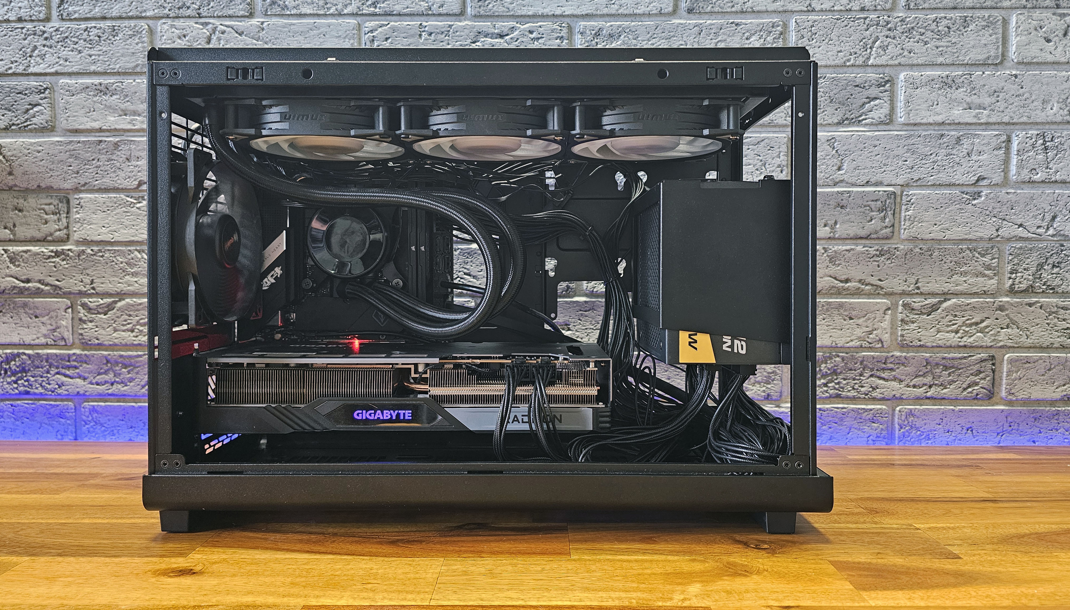 Hands On: Lian Li's A3-mATX is a versatile, affordable case for compact ...